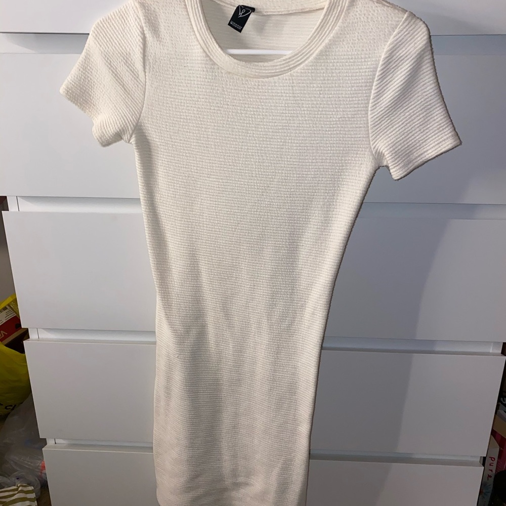 White dress (Windsor)